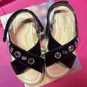 Girls sandals